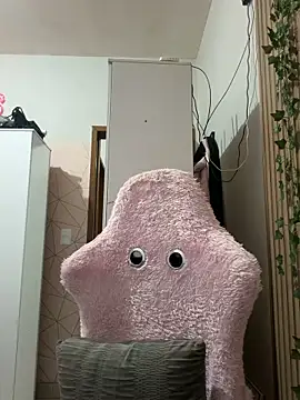 Irresistible24 webcam