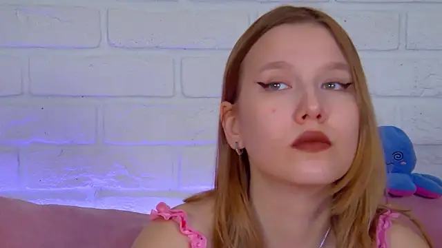 LiliLinn webcam