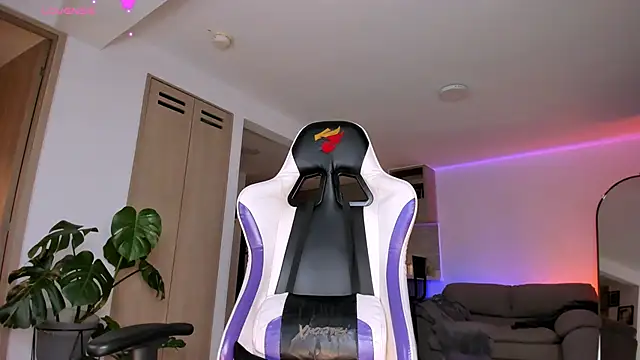_MissViolet_ webcam