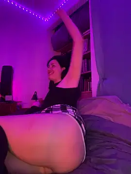 Nina-Chick777 webcam