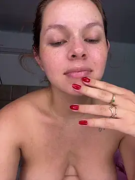 miacarrot webcam
