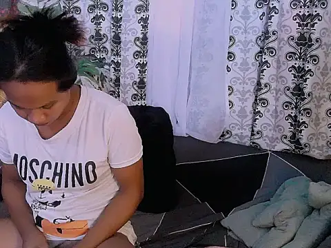 Queen-barbie webcam