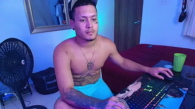 Crow_boss77 webcam