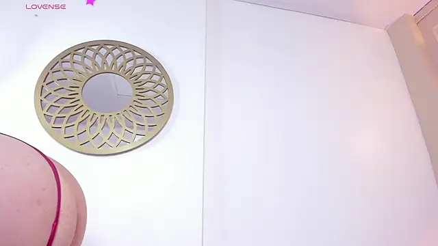 REACHELWILLS webcam