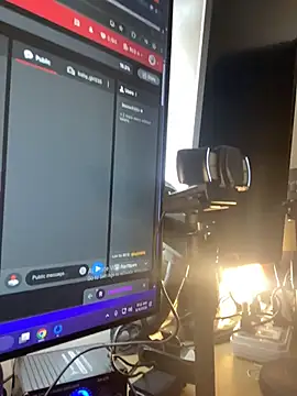 hugecock_cali webcam