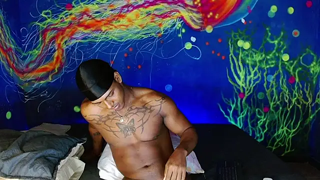 zoriel_bigcock webcam