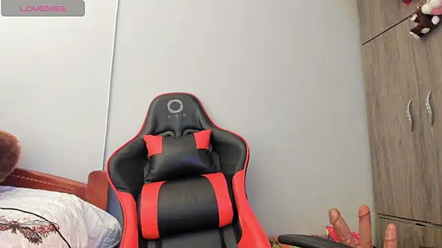 cami_hot_tits webcam