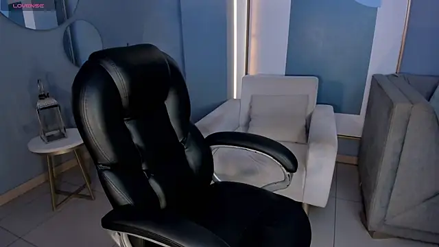 LucyCarter1 webcam