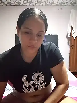 cieloo_777 webcam