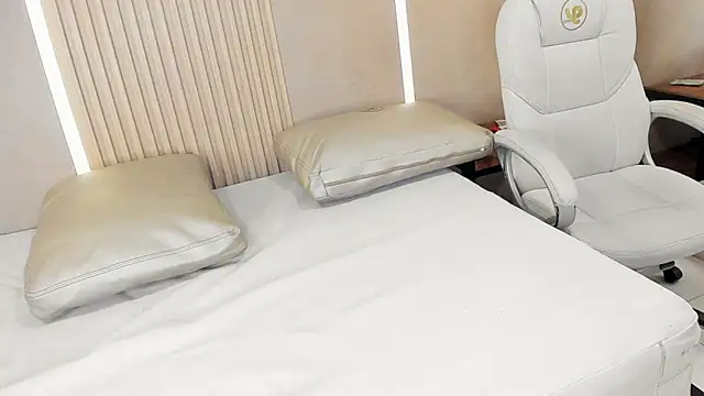 niky_hamilton webcam