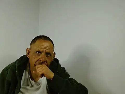 Alejo_cum42 webcam