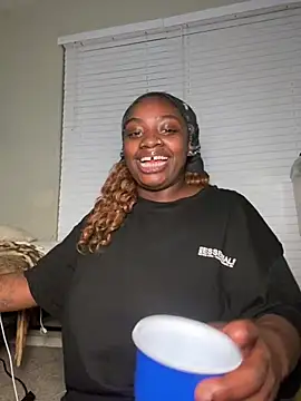LillShayy webcam
