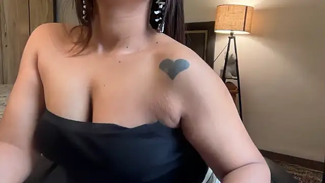 Princess-69 webcam