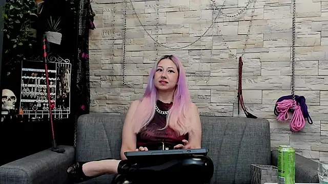 CruelMistress webcam