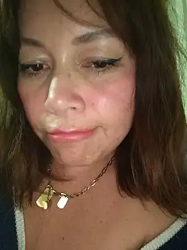 KellyPerlaxxx webcam