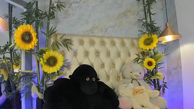 LittleeJaz webcam