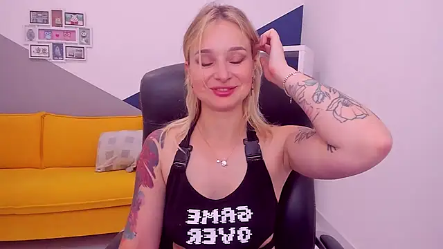 LilFleurish webcam