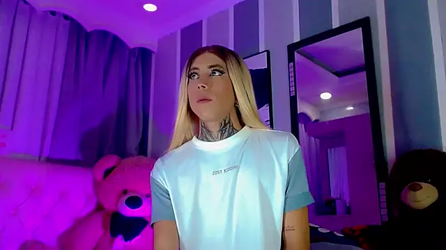 Julia_Bulette1 webcam