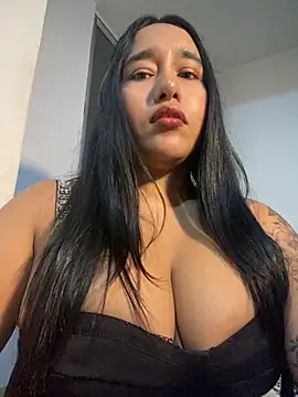 mis-violetha webcam