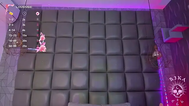 kira_vance webcam