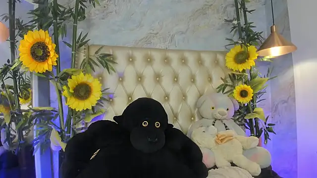 LittleeJaz webcam