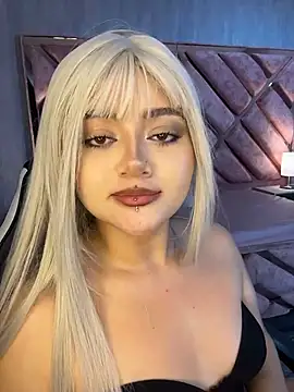 lya_nekko_ live cam on StripChat