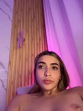 KYLIE_JONES6 webcam