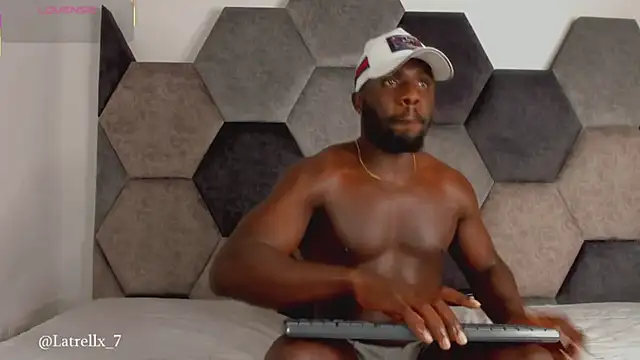 Latrellx7 live sex cam