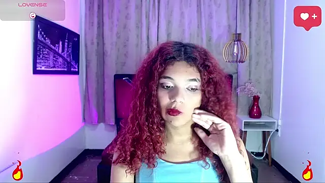 luisa__torres webcam
