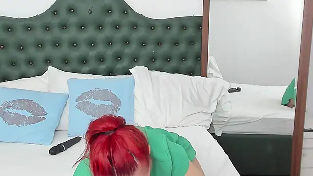 IvyHotFoxy webcam