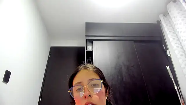 Miranda-cambell live sex cam