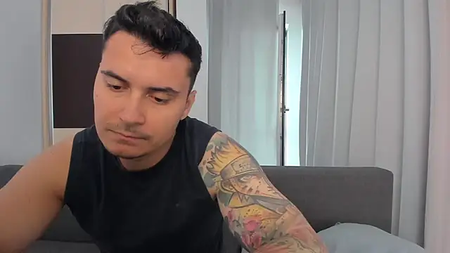 MatMalonne live cam on StripChat