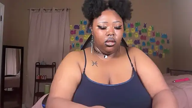 Chocolatebunnyxx96 webcam