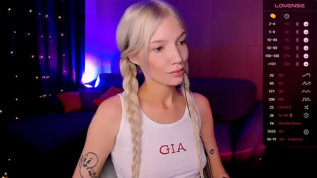 AnyaTaylor_ webcam