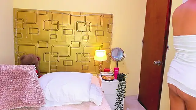 Julia_Haye webcam