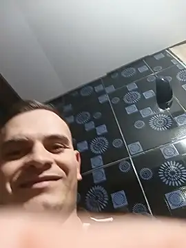 Edwin_Q live cam on StripChat