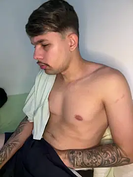 newdelight (M young) - CUM LIVE NOW /punheta com gozada