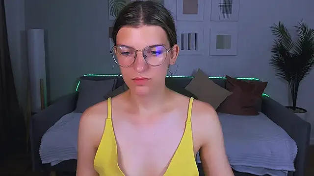 AnnaThorne webcam