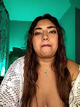 CurvyLolaX webcam