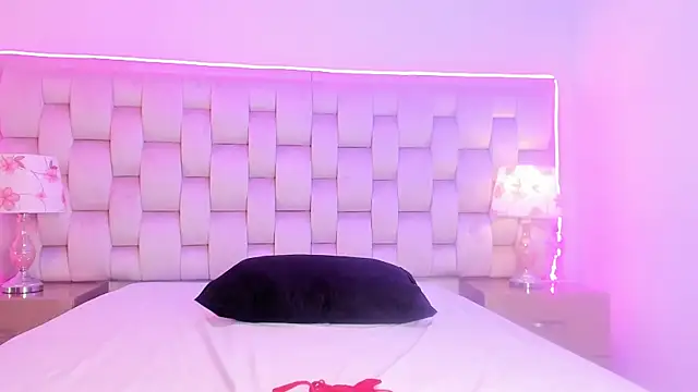 SalomeBins webcam
