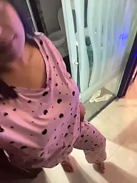 Nina_Blaze