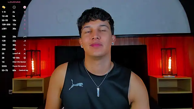 Leo_Savage_ live cam on StripChat