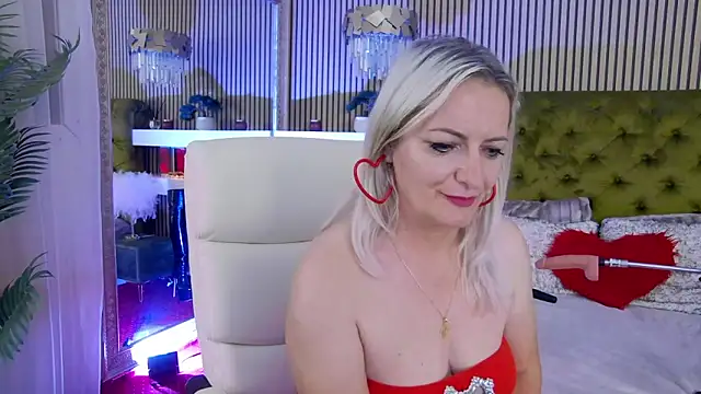 LadyTouch webcam