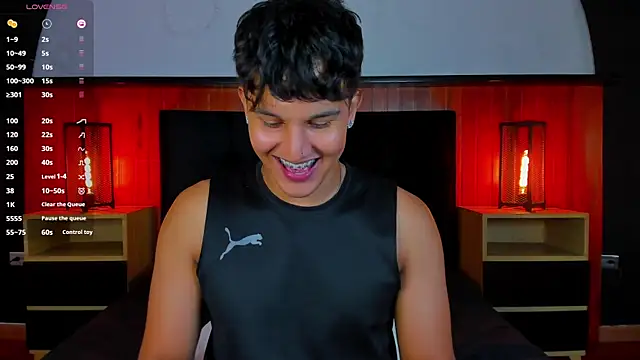 Leo_Savage_ webcam