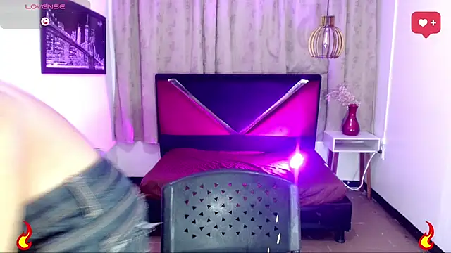 luisa__torres webcam
