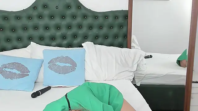 IvyHotFoxy webcam
