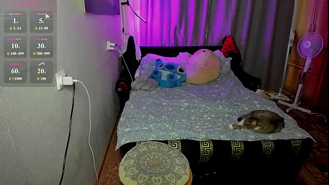 monica__elder webcam
