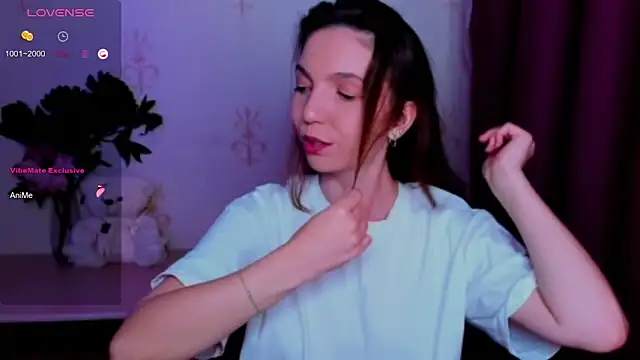 KindHazelHere_ webcam
