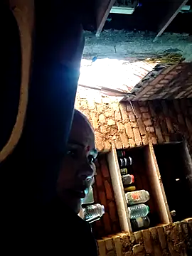 Pooja750 webcam