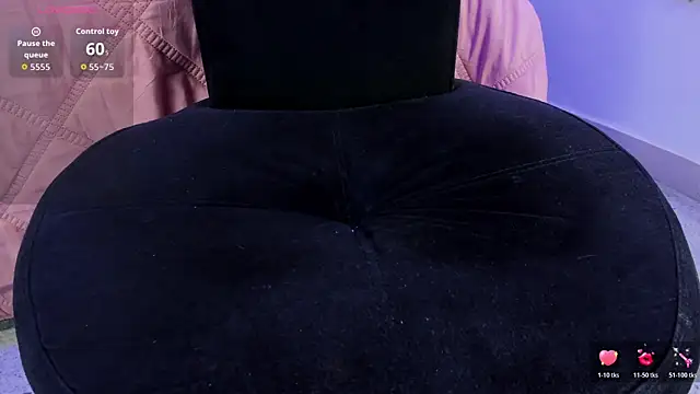Miia_Deluxe webcam
